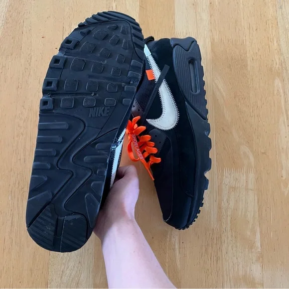 Nike Air Max 90 Men’s Black, White & Orange Low-Top Athletic Sneakers - Picture 5 of 13